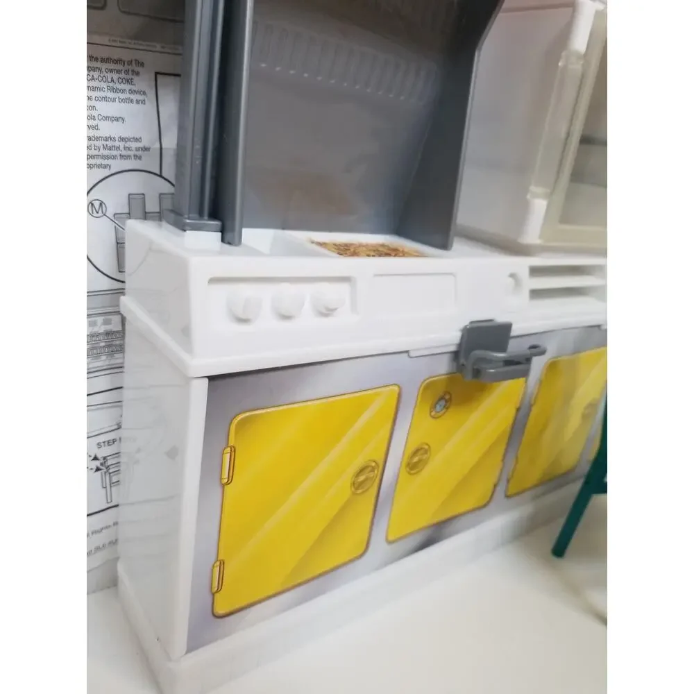 Vintage Mattel Barbie McDonald's Fun Time Restaurant Playset Incomplete 2001